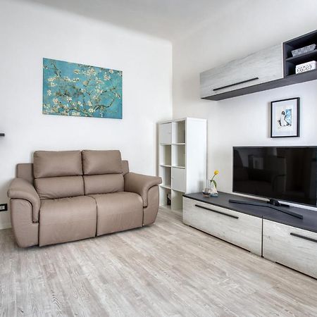 Appartamento Joivy Chic 1 Bed Flat Milano Esterno foto