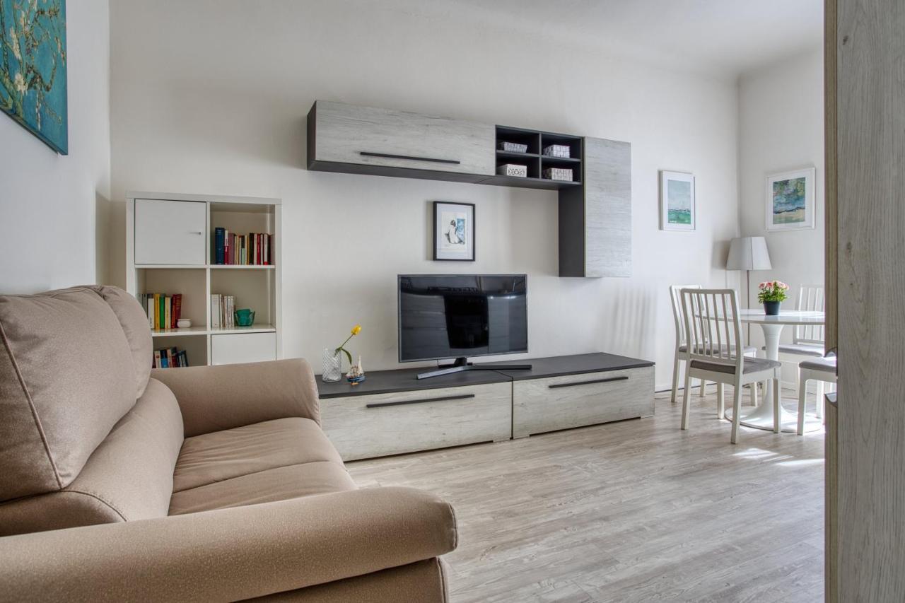 Appartamento Joivy Chic 1 Bed Flat Milano Esterno foto